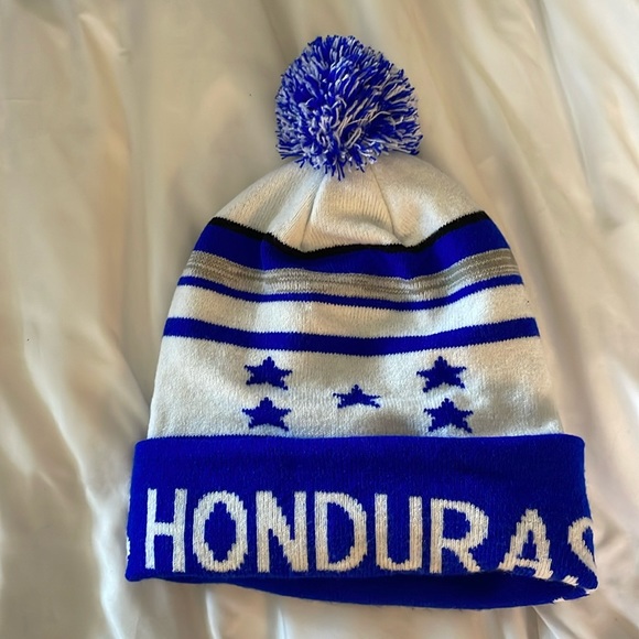 Honduras pom beanie - Picture 1 of 1